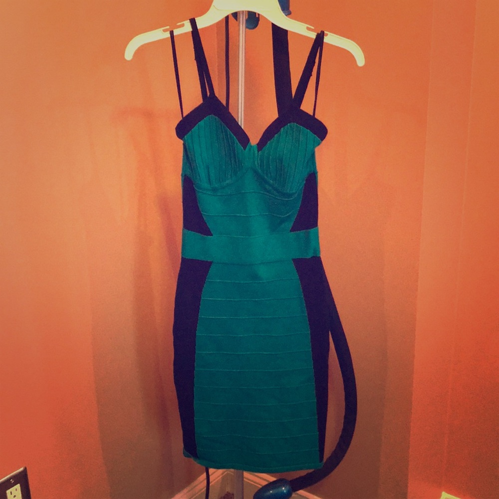 NWT bebe 2b teal and black bodycon dress